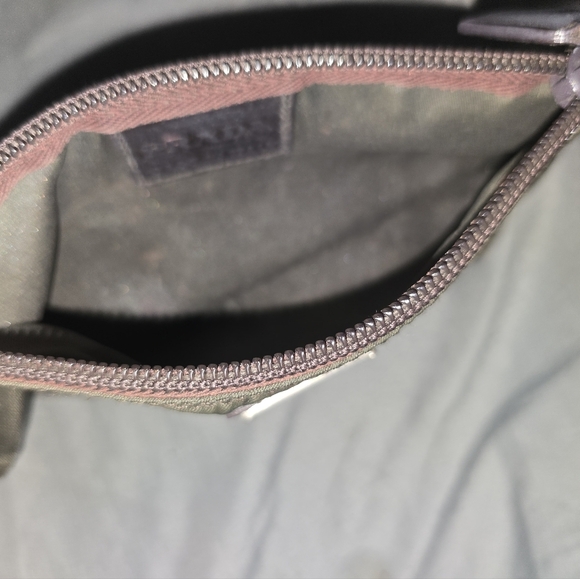 Prada Green Nylon Zip Pouch - Very Good Used Condition - Picture 4 of 4